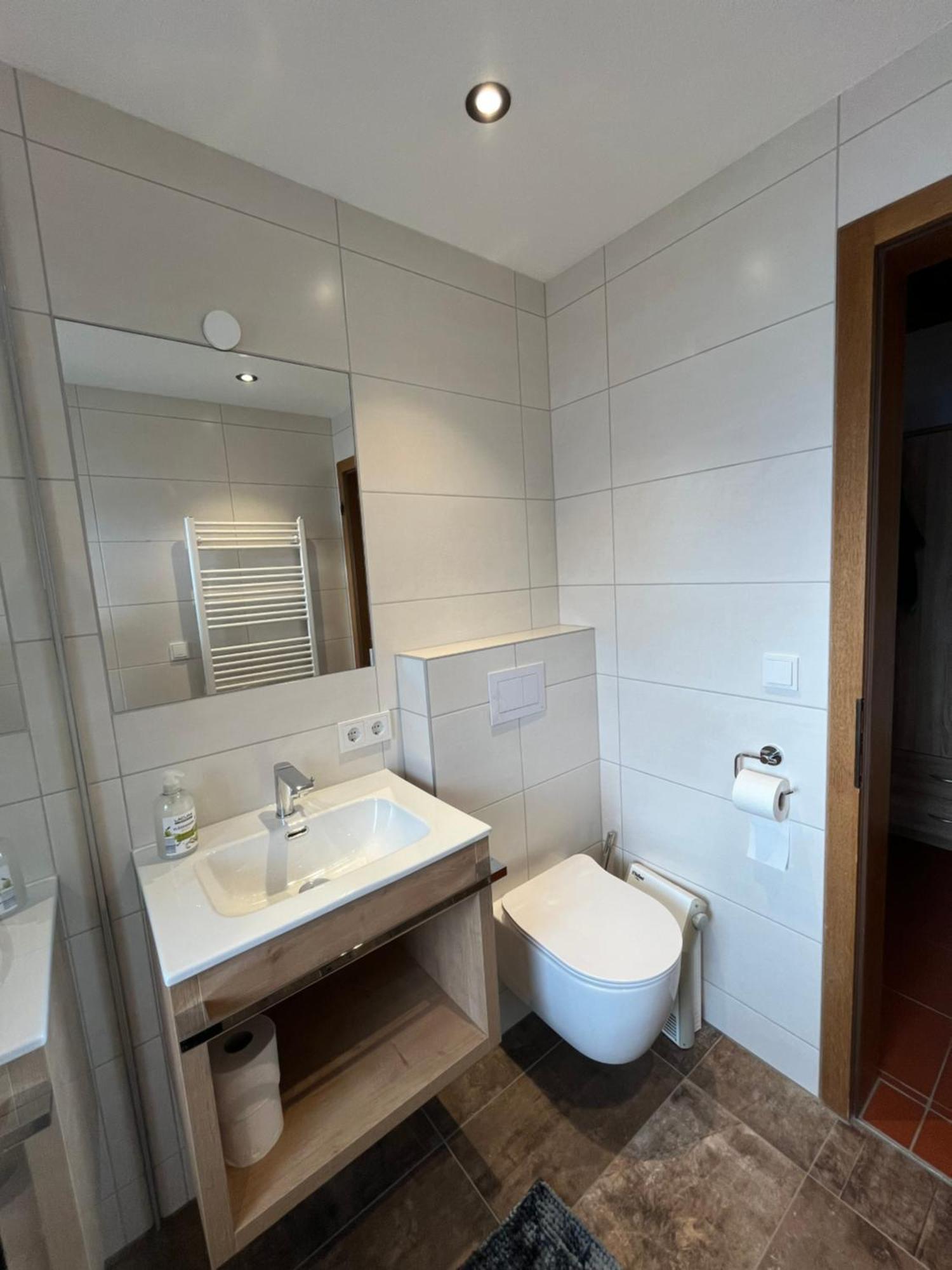 Raimund Mrak Dependance Apartment Langenfeld Luaran gambar